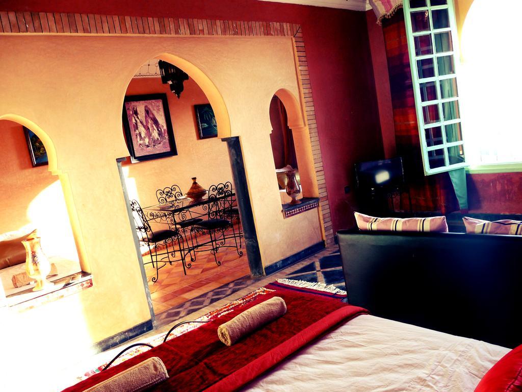 Hotel L'Arganier Solitaire à Souira Guedima Extérieur photo